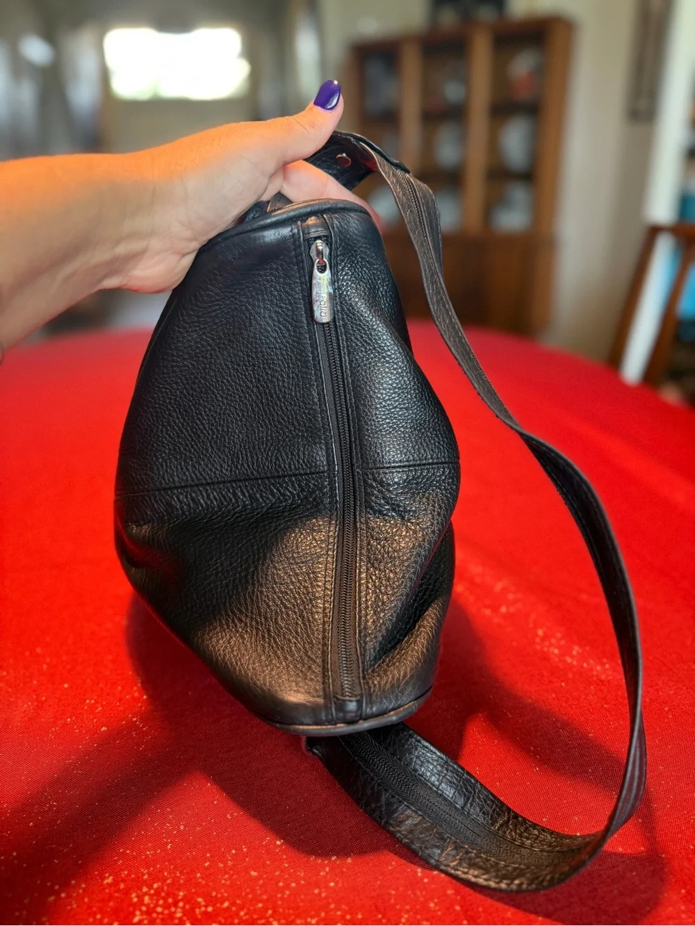 👉🏼LIKE NEW👈🏼 Gorgeous European Black Leather Transitional Backpack Purse- Patra